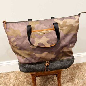 Stella & Dot Camo Striped Crush It Expandable Tote Bag with long handle